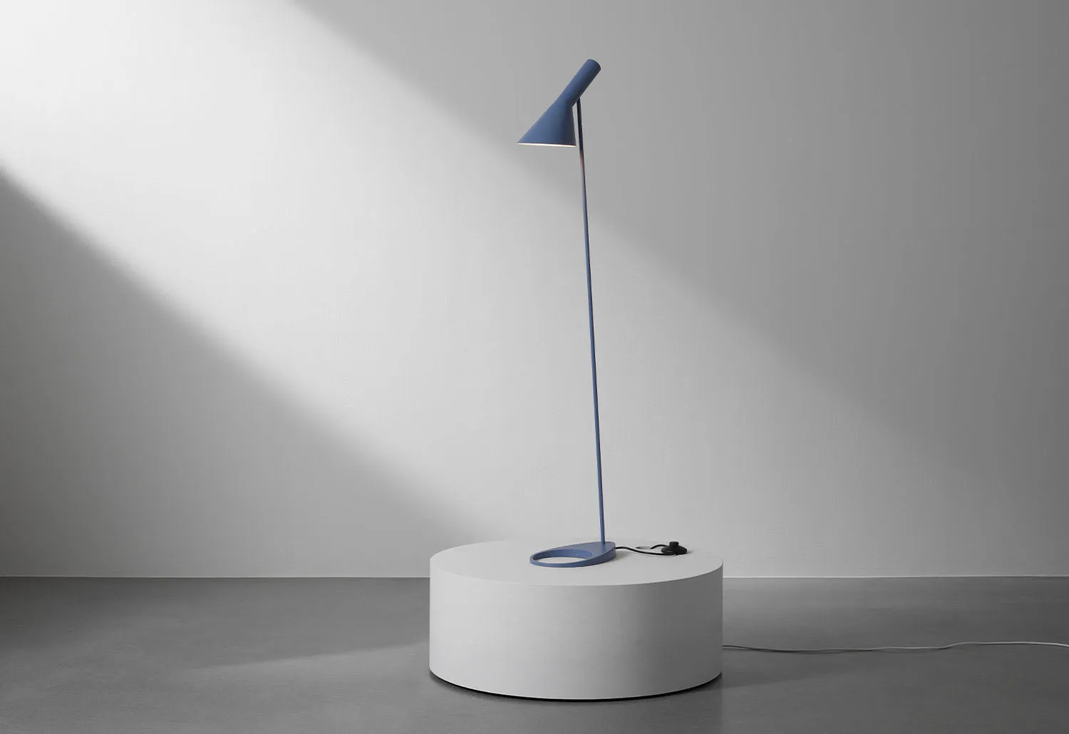 AJ Floor Light
