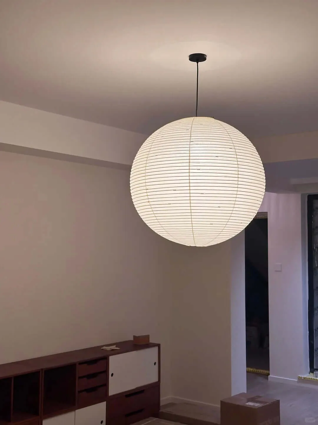 Akari Sphere 90A Pendant Light