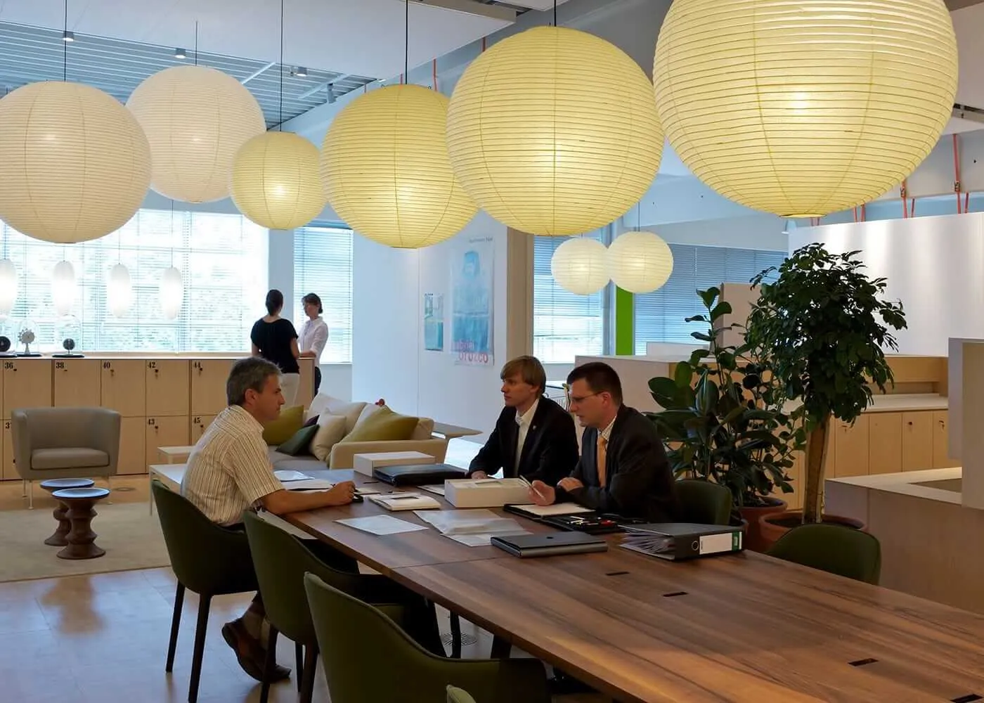 Akari Sphere 90A Pendant Light