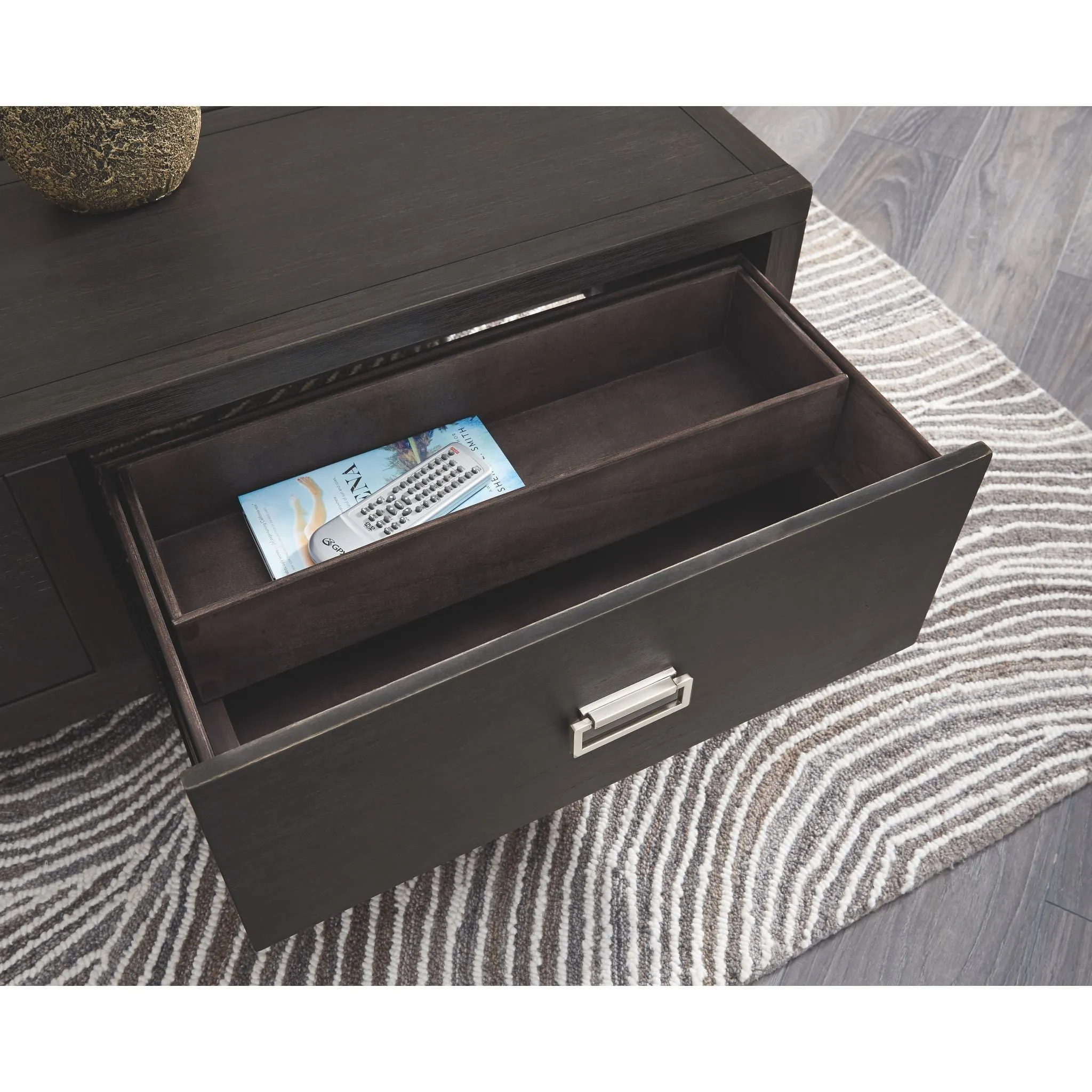 Chisago Rect Lift Top Cocktail Table