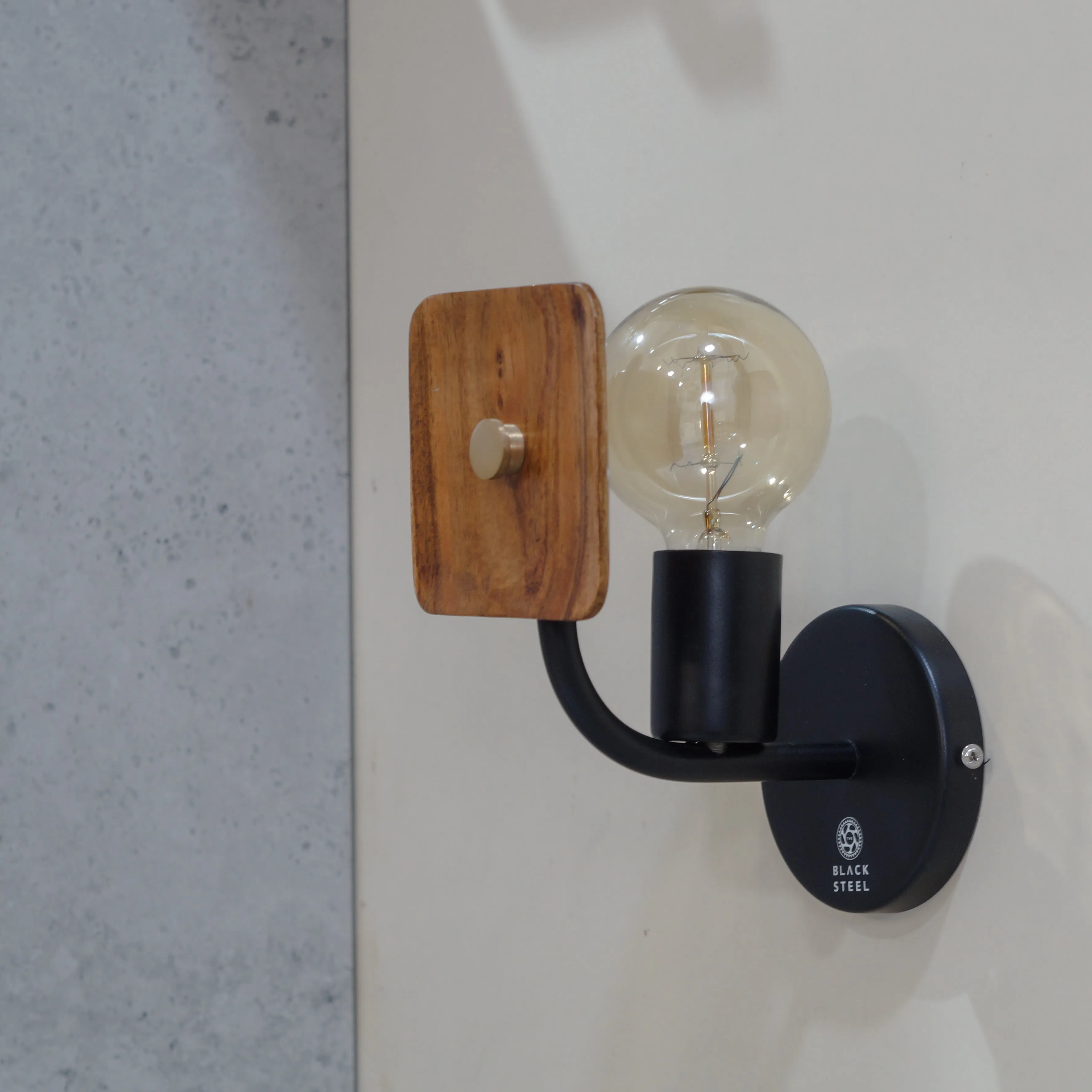Cws147 Lodge Wooden Wall Sconce