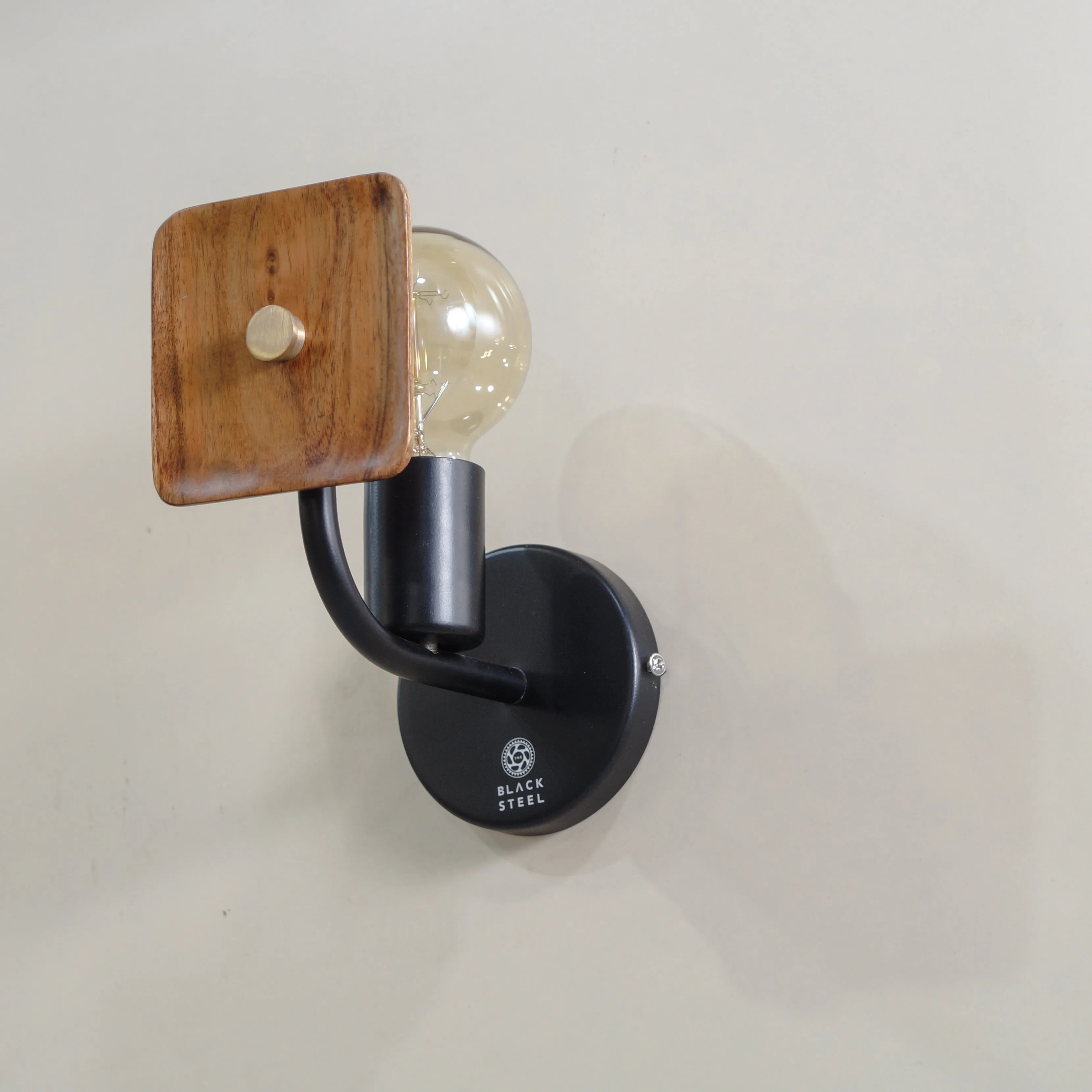 Cws147 Lodge Wooden Wall Sconce