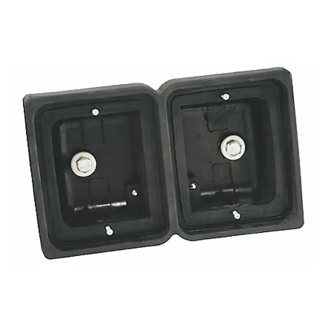 Double Mounting Bracket for Strands IZE Rear Lamps