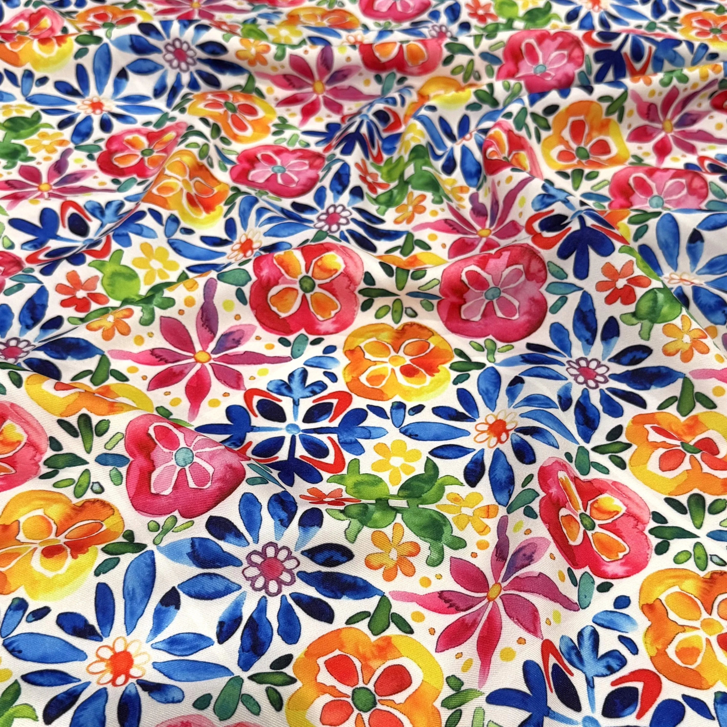 Festivo (Poly Print) Table Runner