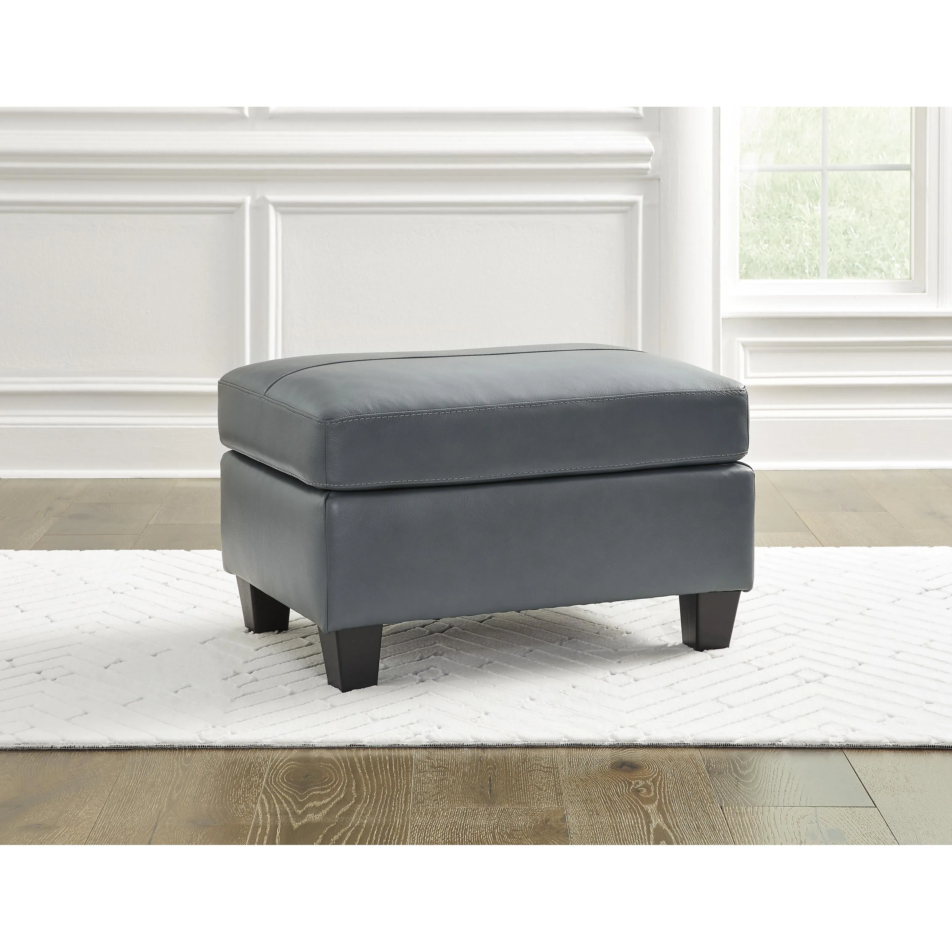 Signature Design by Ashley Genoa Leather Match Ottoman 4770514C
