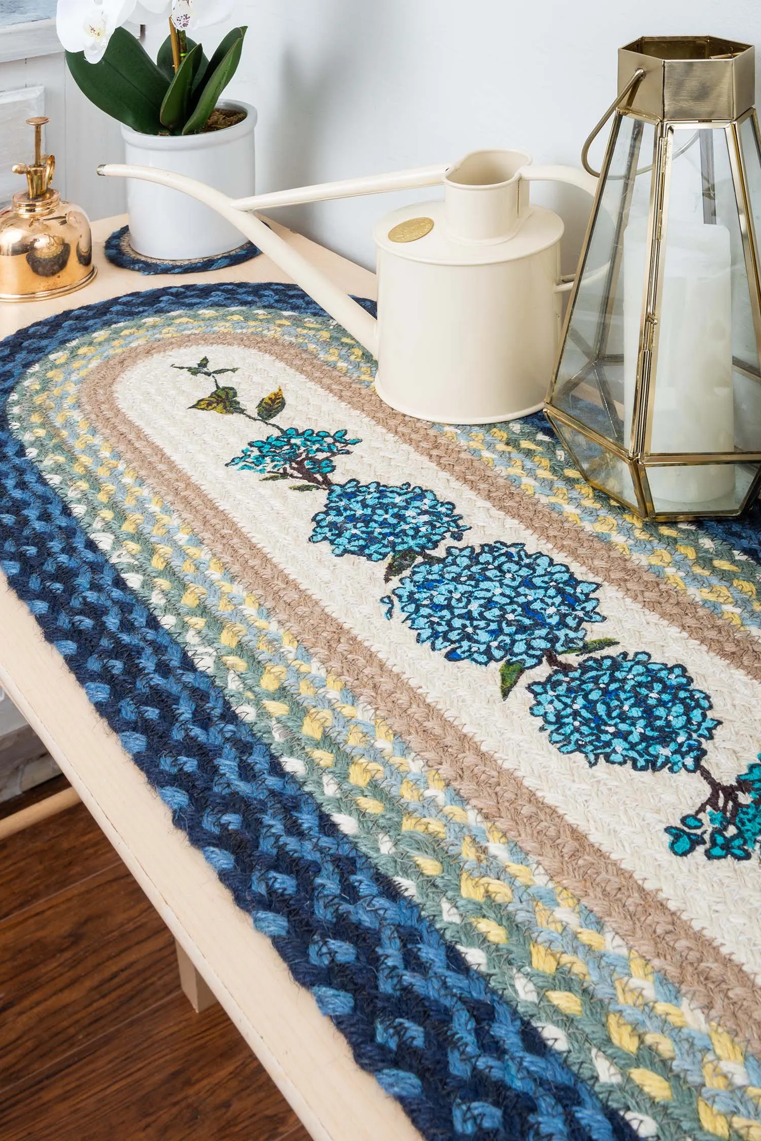 TR-362 Blue Hydrangea Oval Table Runner